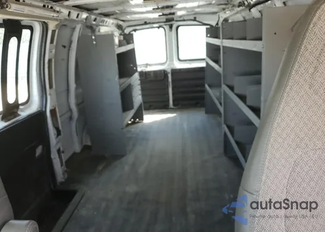 2019 Chevrolet Express G3500 из США, поврежденный, VIN 1GCZGHFGXK1357981